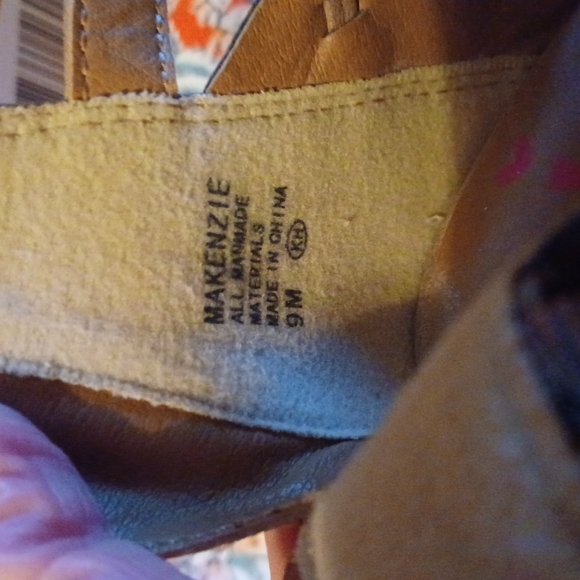 Jellypop Leather Sandals - Picture 3 of 5